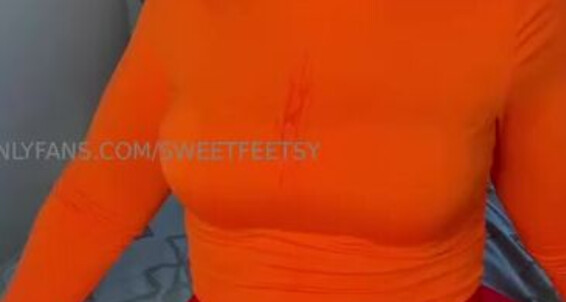 Sweetfeetsy Aka Sweetfeetsy 11 04 2024 Onlyfans Video Spitty Velma Amp Her Orange Nylons