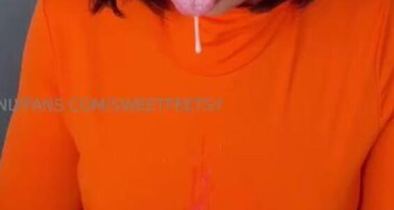 Sweetfeetsy Aka Sweetfeetsy 11 04 2024 Onlyfans Video Spitty Velma Amp Her Orange Nylons